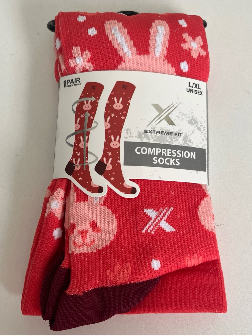 Womens Extreme Fit Compression Socks 1-Pair Pink W/ Bunnies Size L/XL Unisex